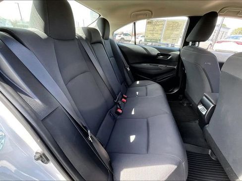 Used 2025 Toyota Corolla LE FWD image 20