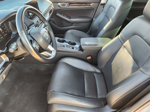 Used 2022 Honda Civic Touring image 17