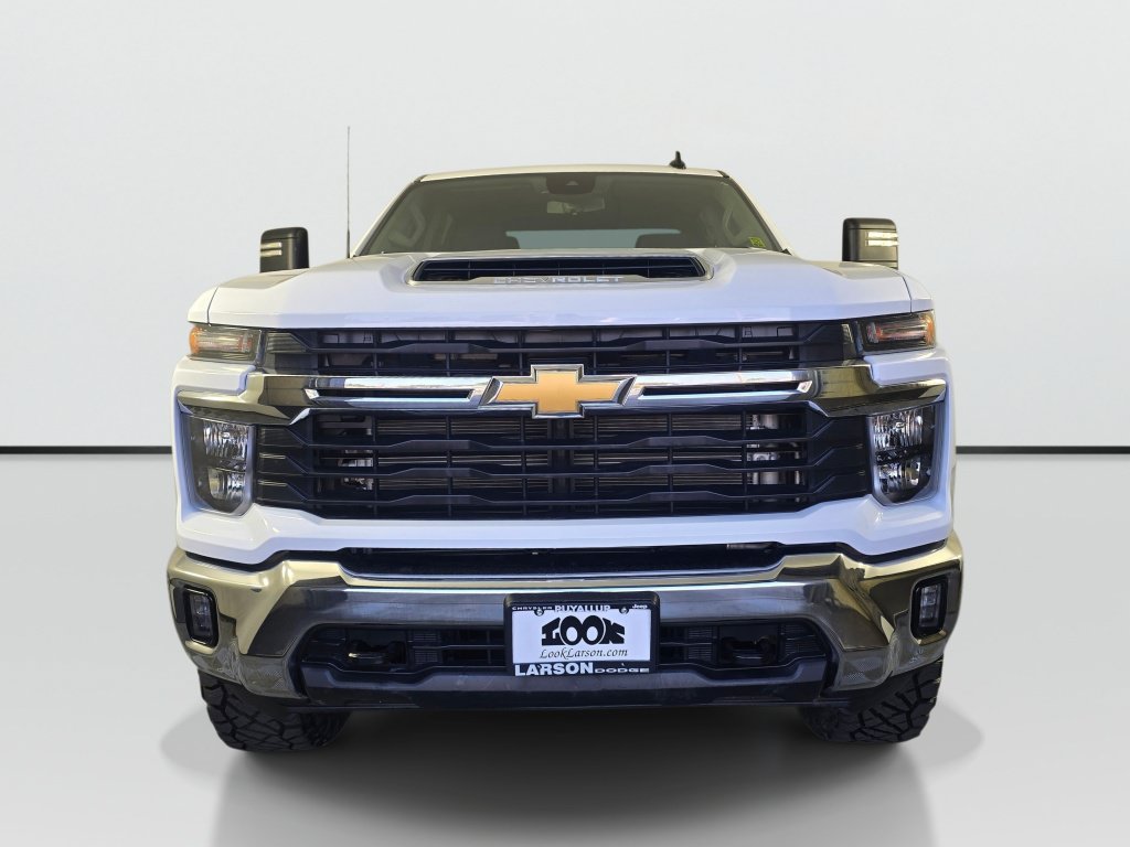 Used 2025 Chevrolet Silverado 2500 LT w/ Convenience Package AWD/4WD image 9