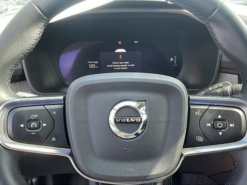Used 2025 Volvo XC40 B5 Plus AWD/4WD image 22