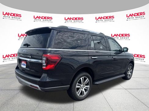 Used 2024 Ford Expedition Limited AWD/4WD image 3