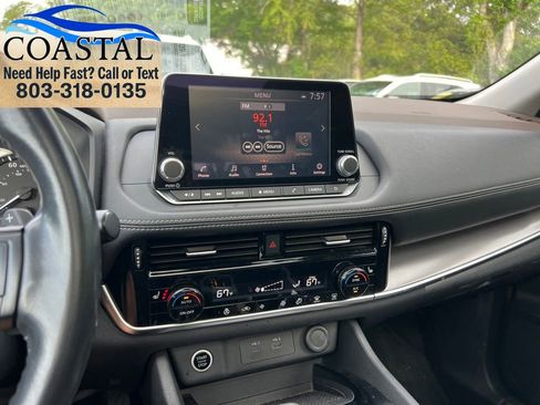 Used 2021 Nissan Rogue SV w/ Premium Package FWD image 16