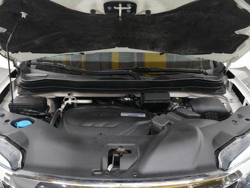 Used 2018 Honda Pilot Elite image 31
