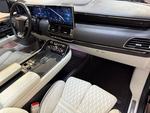 Used 2023 Lincoln Navigator Black Label image 55