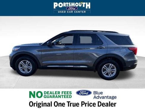 Used 2023 Ford Explorer XLT w/ Equipment Group 202A image 2