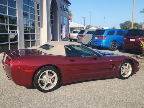 Used 2003 Chevrolet Corvette Convertible w/ Preferred Equipment Group1 image 5