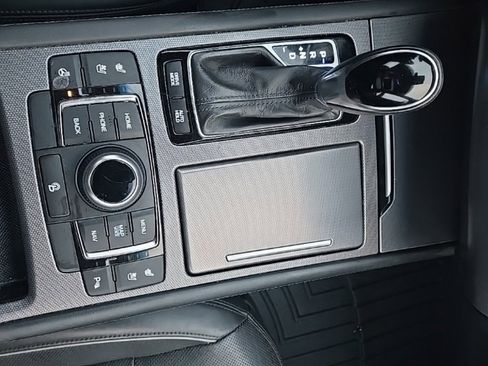 Used 2017 Genesis G80 3.8 w/ Option Group 03 image 29