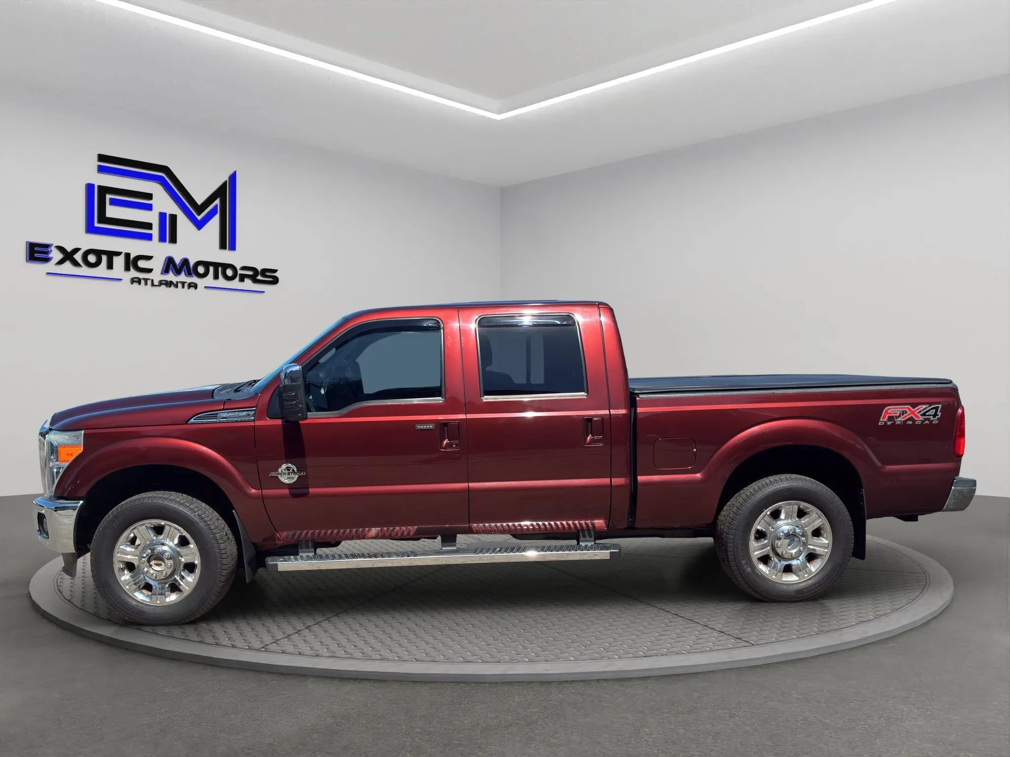 Used 2016 Ford F250 Lariat w/ Lariat Ultimate Package AWD/4WD image 2