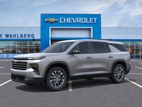 New 2026 Chevrolet Traverse LT w/ Sun and Wheel Package FWD image 26