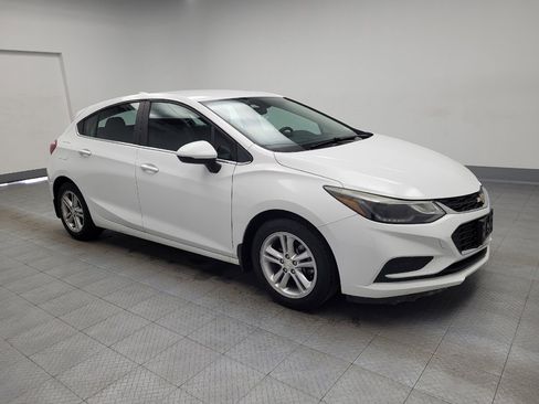 Used 2017 Chevrolet Cruze LT image 11