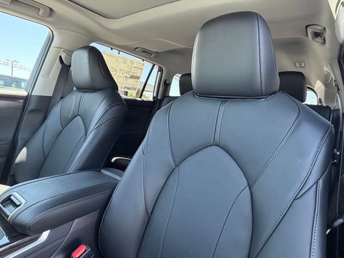 New 2026 Toyota Highlander Limited AWD/4WD image 23