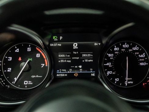 Used 2021 Alfa Romeo Stelvio Sprint w/ Nero Edizione image 13