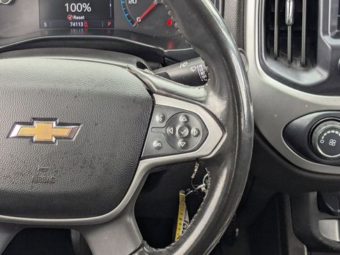 Used 2019 Chevrolet Colorado LT image 18