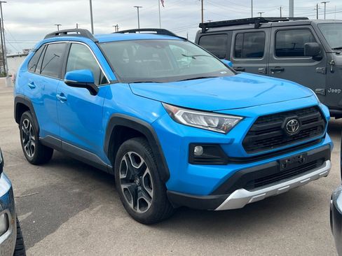Used 2019 Toyota RAV4 Adventure image 2