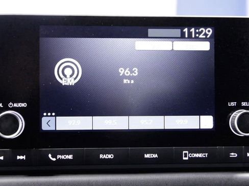 Certified 2023 Honda HR-V LX image 30