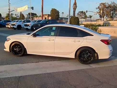 Used 2024 Honda Civic Sport image 5