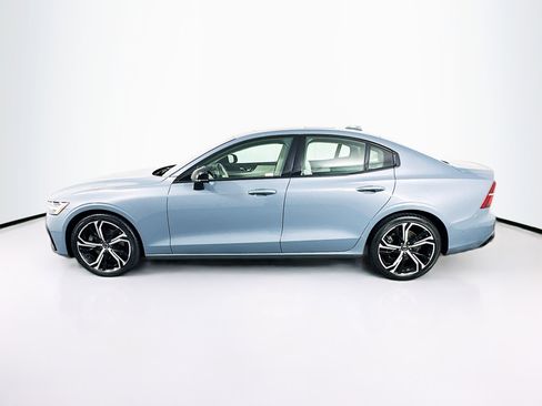 Used 2024 Volvo S60 B5 Plus image 4