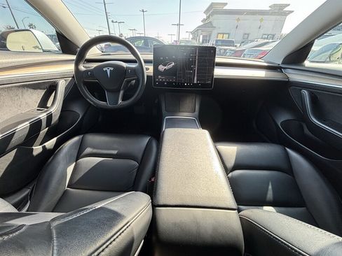 Used 2021 Tesla Model 3 Standard Range Plus RWD image 16
