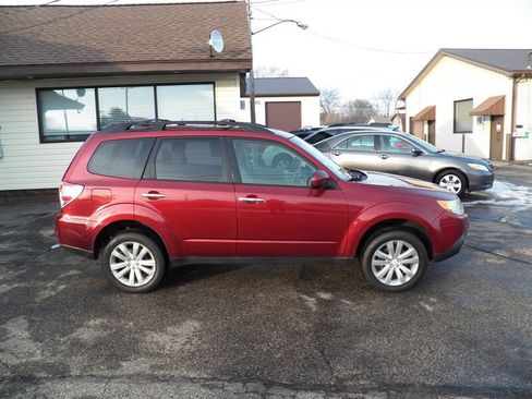 Used 2012 Subaru Forester 2.5X Premium w/ All-Weather Pkg image 2