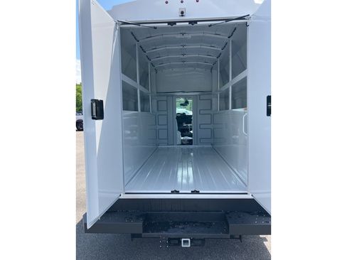 New 2026 Ford E-350 and Econoline 350 Super Duty w/ Power Equipment Group image 26
