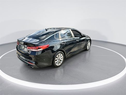 Used 2018 Kia Optima LX w/ Convenience Package image 8