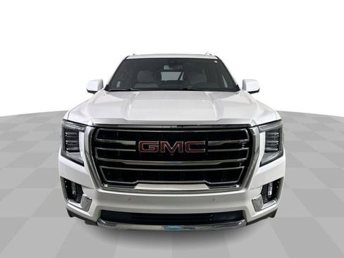 Used 2021 GMC Yukon SLT w/ SLT Luxury Plus Package AWD/4WD image 3