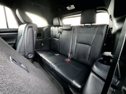 Used 2022 Toyota Highlander XSE image 17