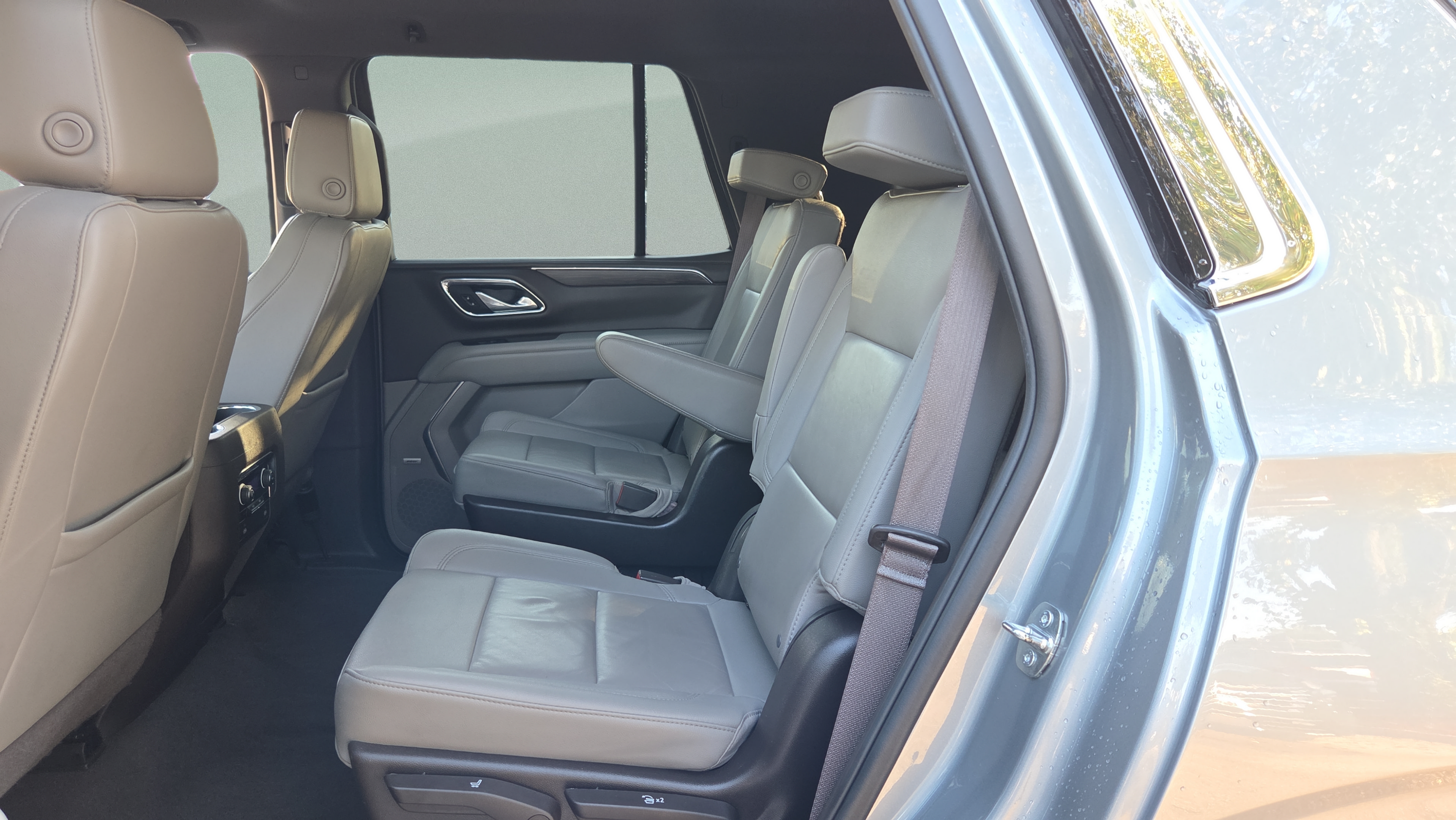 Used 2023 Chevrolet Tahoe LT RWD image 10