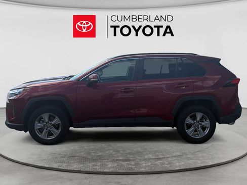 Used 2025 Toyota RAV4 XLE AWD/4WD image 2