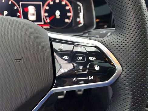 Certified 2025 Volkswagen Jetta GLI Autobahn w/ GLI Black Package image 28