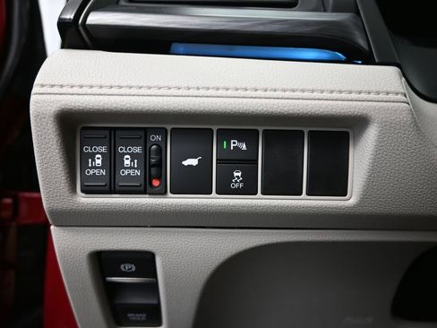 Used 2025 Honda Odyssey Elite image 33