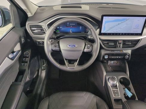 Used 2023 Ford Escape Platinum w/ Premium Technology Package image 19