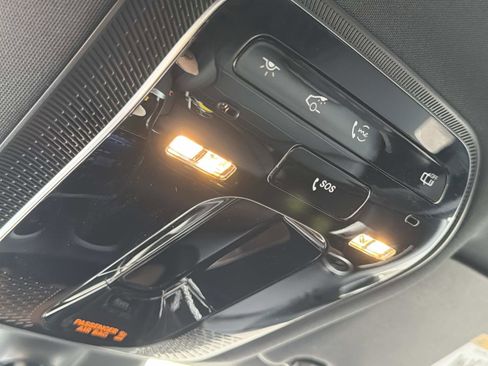 Certified 2025 Mercedes-Benz GLC 300 image 22