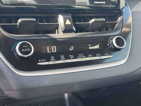 Certified 2022 Toyota Corolla LE w/ Carpet Mat Package (TMS) image 31