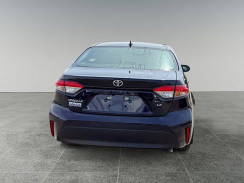 Used 2024 Toyota Corolla LE image 4