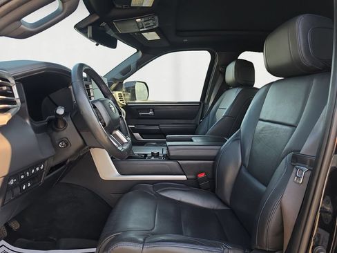Used 2024 Toyota Tundra Platinum AWD/4WD image 10