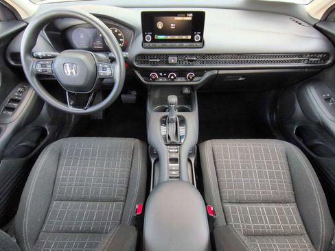 Certified 2024 Honda HR-V LX image 13