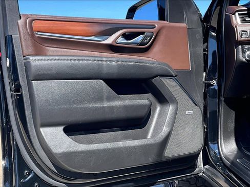 Used 2022 GMC Yukon XL Denali image 22