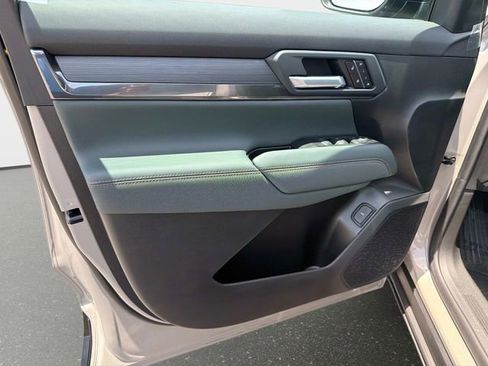 New 2026 GMC Terrain AT4 w/ Convenience Package III AWD/4WD image 17