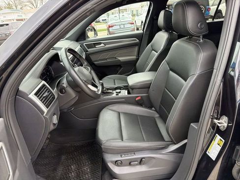 Used 2023 Volkswagen Atlas Cross Sport SEL image 13