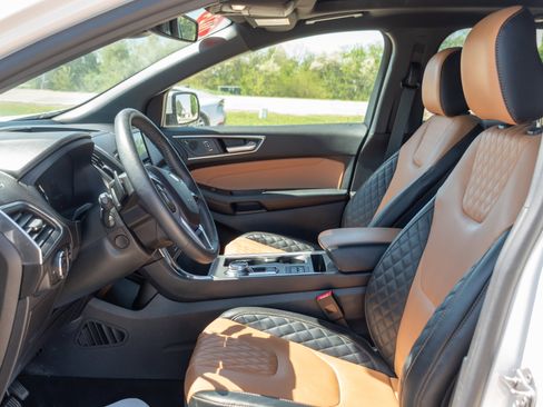 Used 2024 Ford Edge Titanium w/ Titanium Elite Package AWD/4WD image 7
