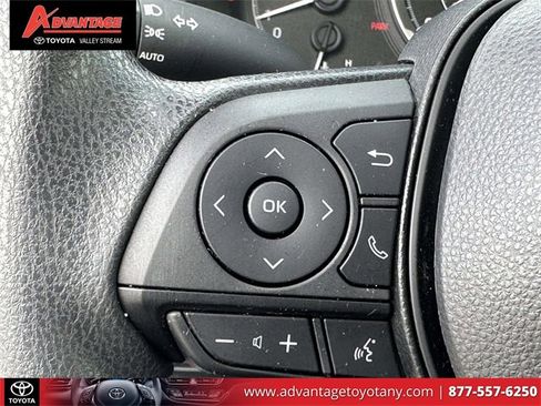 Used 2022 Toyota Corolla LE image 26
