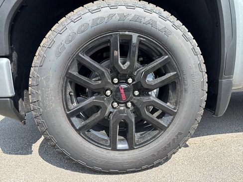 New 2026 GMC Sierra 1500 Elevation w/ X31 Off-Road Package AWD/4WD image 10