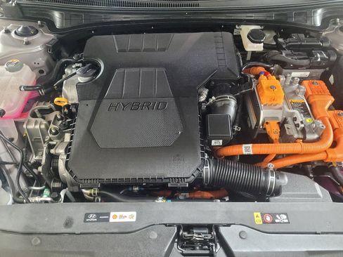 Used 2023 Hyundai Elantra Blue image 30