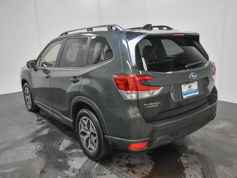 Used 2024 Subaru Forester Premium image 6
