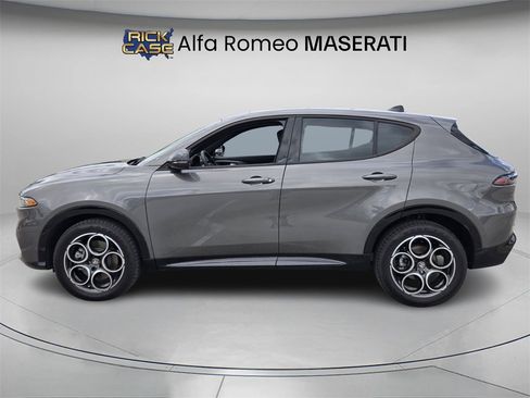 Used 2025 Alfa Romeo Tonale image 3