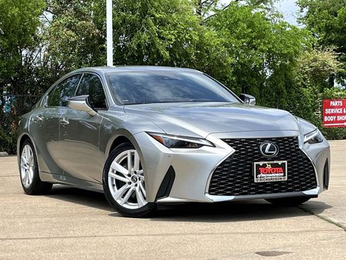 Used 2023 Lexus IS 300 w/ Comfort Package image 2