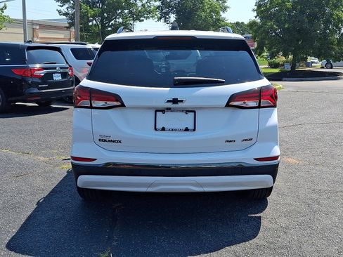 Certified 2023 Chevrolet Equinox RS w/ RS Leather Package AWD/4WD image 6