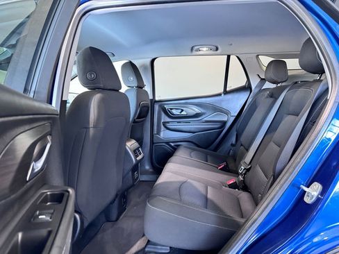 Certified 2022 GMC Terrain SLE w/ Driver Convenience Package image 10