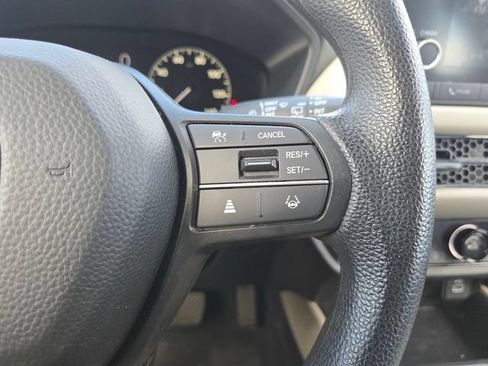 Used 2023 Honda HR-V LX image 19
